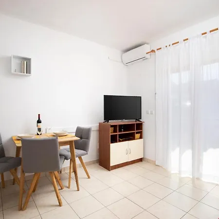 Sunny Apartment Valbandon Fažana Zewnętrze zdjęcie