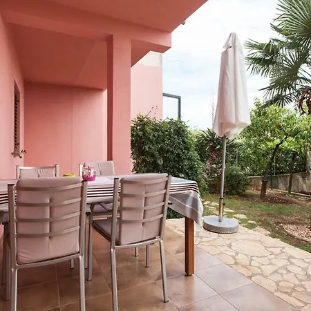 Sunny Apartment Valbandon Fažana Zewnętrze zdjęcie