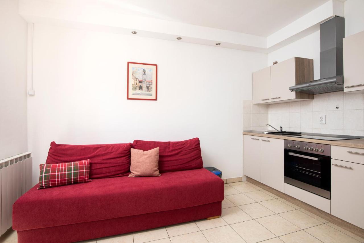 Sunny Valbandon Apartment *